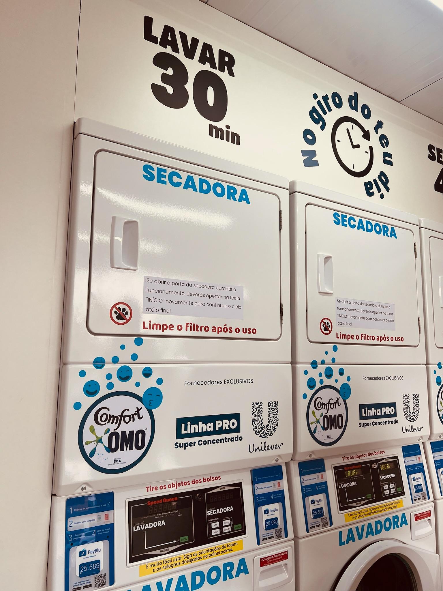Lavadoras e secadoras reais instaladas na Lavaê Canoas